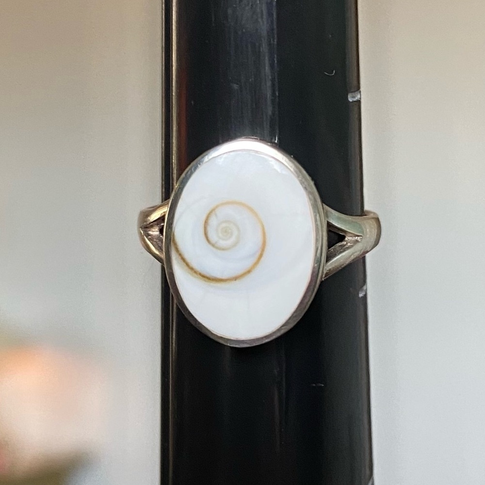 Shiva Shell Ring Solid Sterling Silver Size 6.5 - image 4